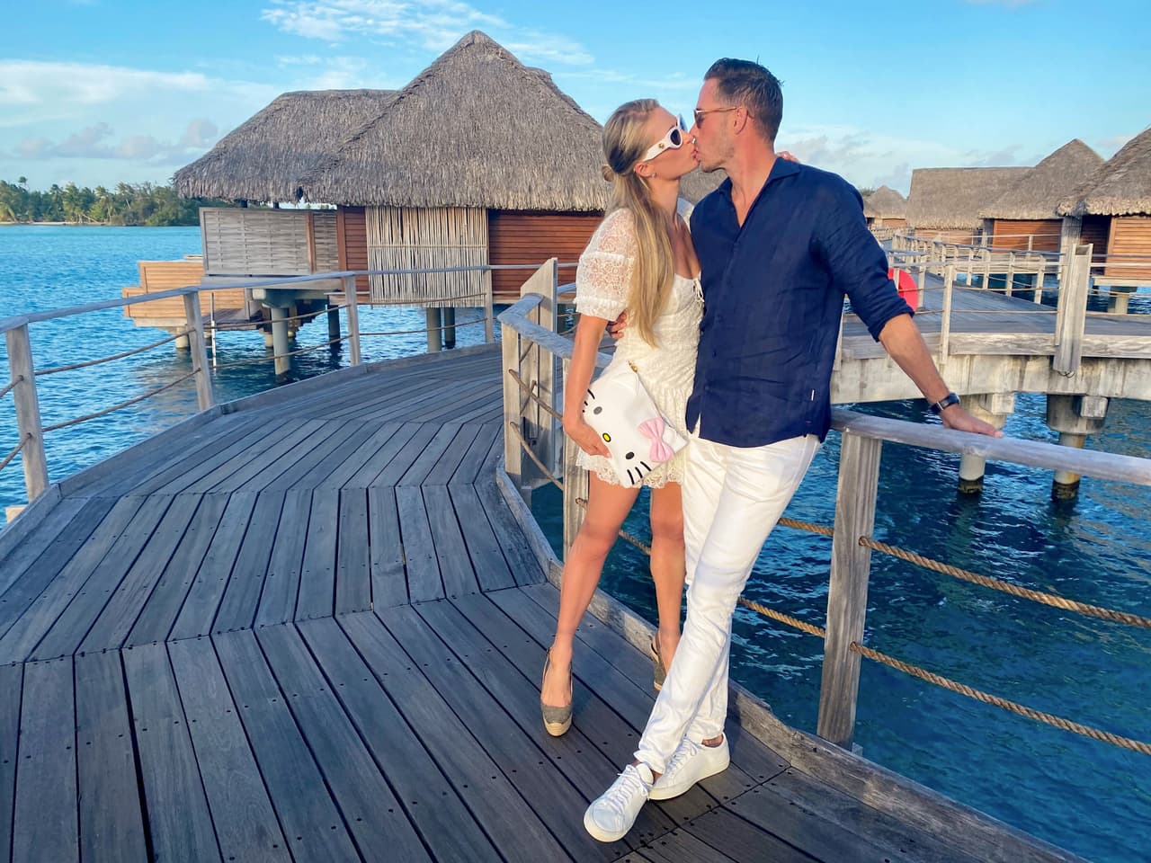 La empresaria de 39 años se dijo sorprendida de que hubieran celebrado su primer aniversario en Bora Bora, "porque (él) sabe que es uno de mis lugares favoritos del mundo".