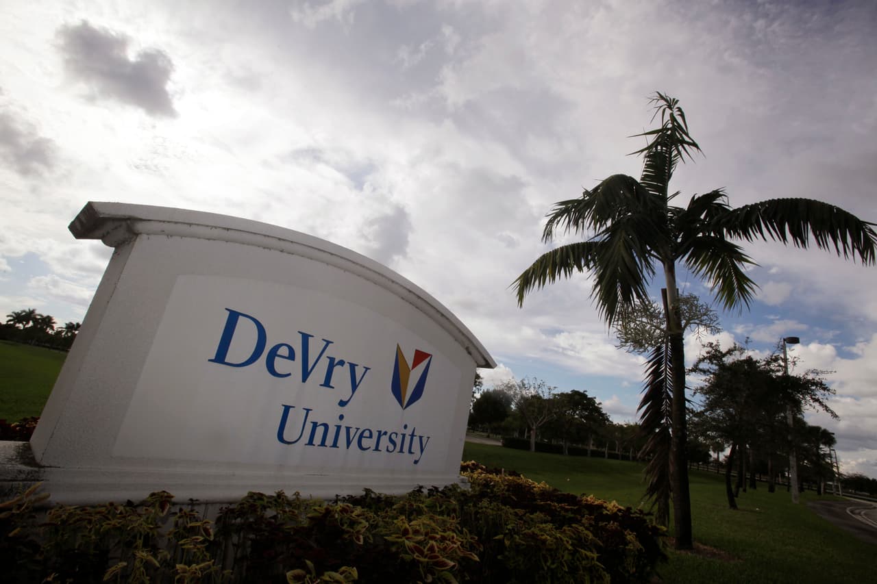 DeVry University tiene más de 42,000 estudiantes en más de 55 campus en todo el país.