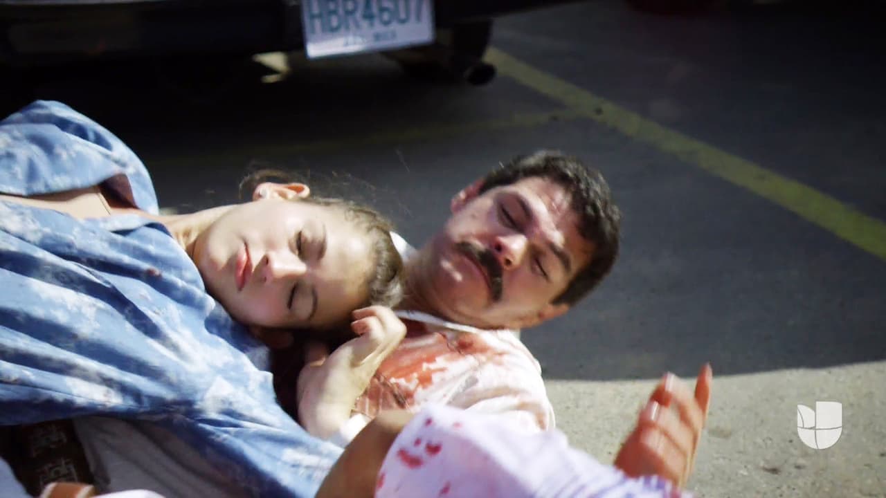 Al mismo tiempo, 
<b><a href="http://www.univision.com/series/el-chapo/el-chapo-joaquin-guzman-loera-escapo-del-atentado-de-los-avendano-donde-murio-el-cardenal-posadas-ocampo-escena-del-dia-video#rel">Ramón y sus hombres atacaron a ‘El Chapo’, pero tras la furiosa reacción de Joaquín, Ramón decidió escapar</a></b>.