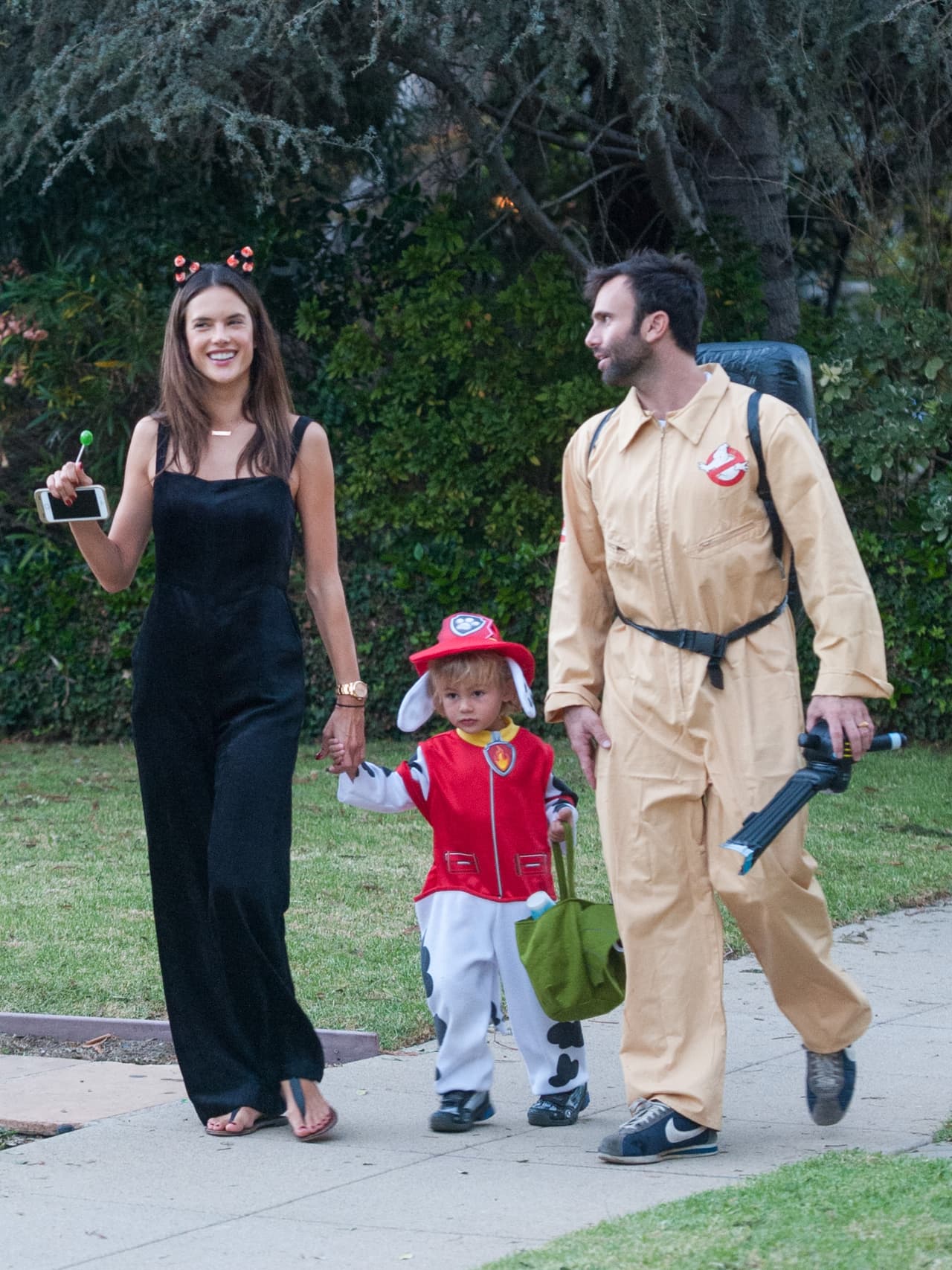 Uno de sus peques se visitó cachorrito.