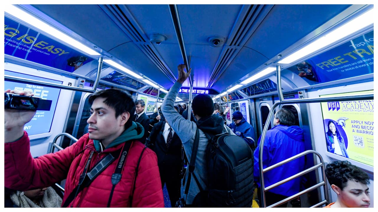 <b>Ya es una realidad: <a href="https://www.univision.com/local/nueva-york-wxtv/asi-lucen-los-nuevos-vagones-que-compro-mta-para-el-sistema-del-su-video" target="_blank">los nuevos trenes R211</a> </b>comenzaron a circular por Nueva York.