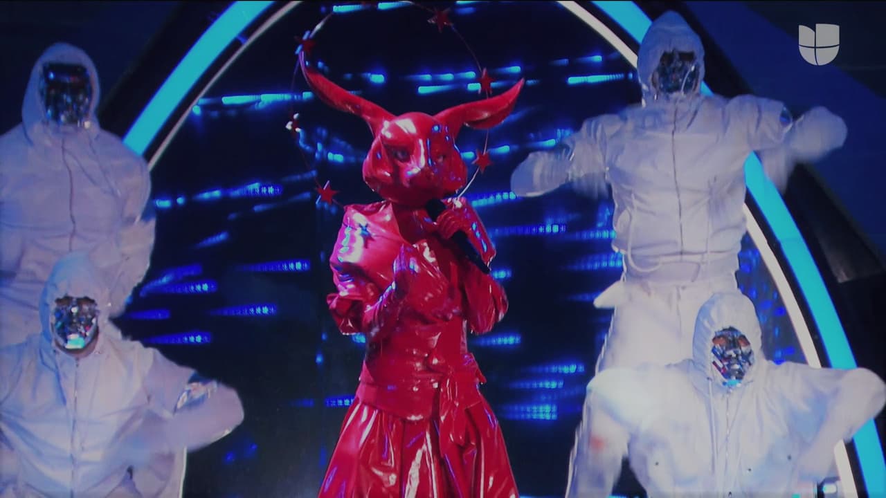 Conejo armonizó a la perfección con Minotauro, Camaleón, Catrina y Zorro. Así lo vimos recién se subió a la tarima. El público y los investigadores lo recibieron con fuertes aplausos.