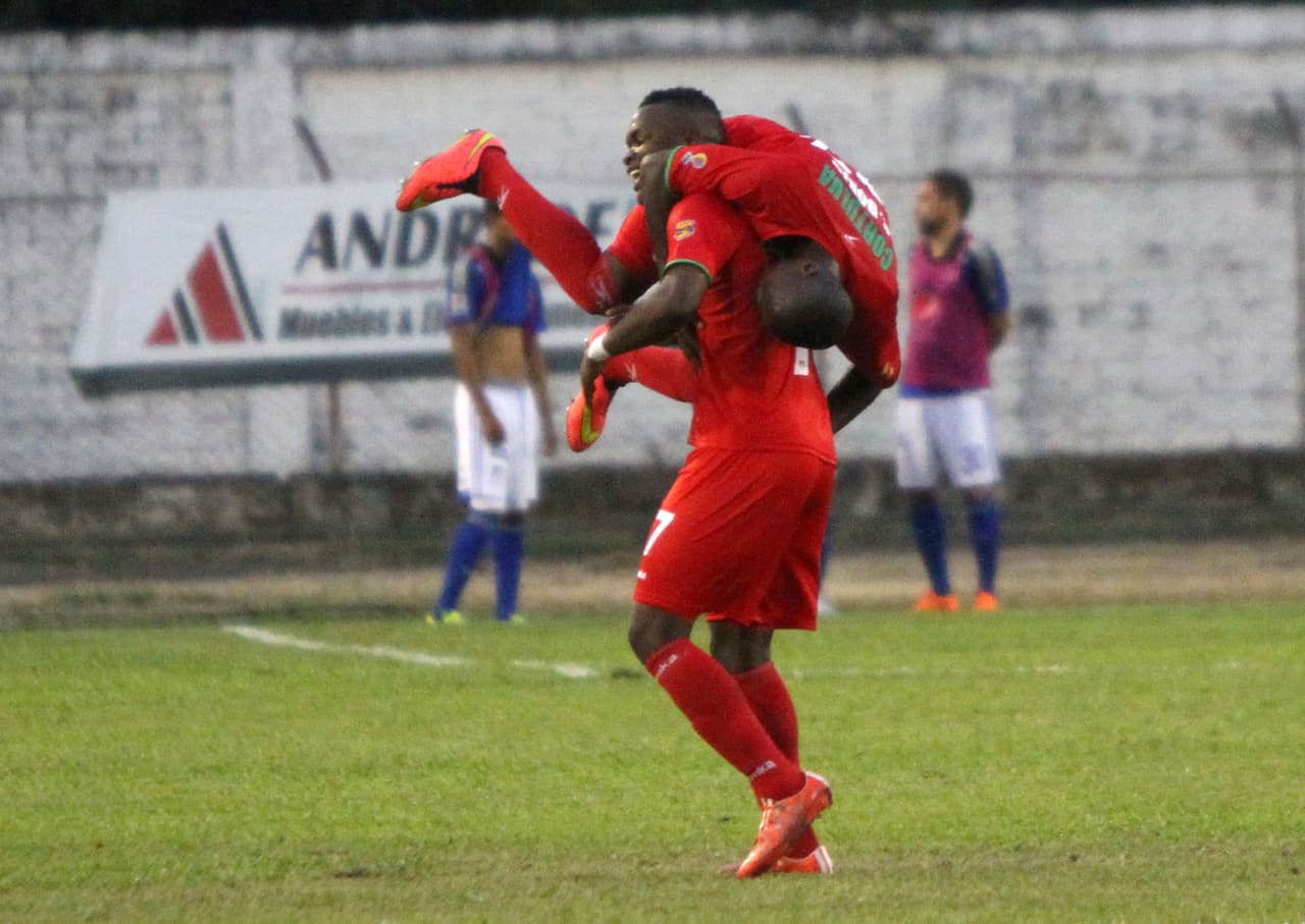 Los colombianos siguen dando buenos resultados en la Liga MX y es por ello que Carlos Ibargüen está a nada de volverse jugador de los Tigres con tan solo 20 años.