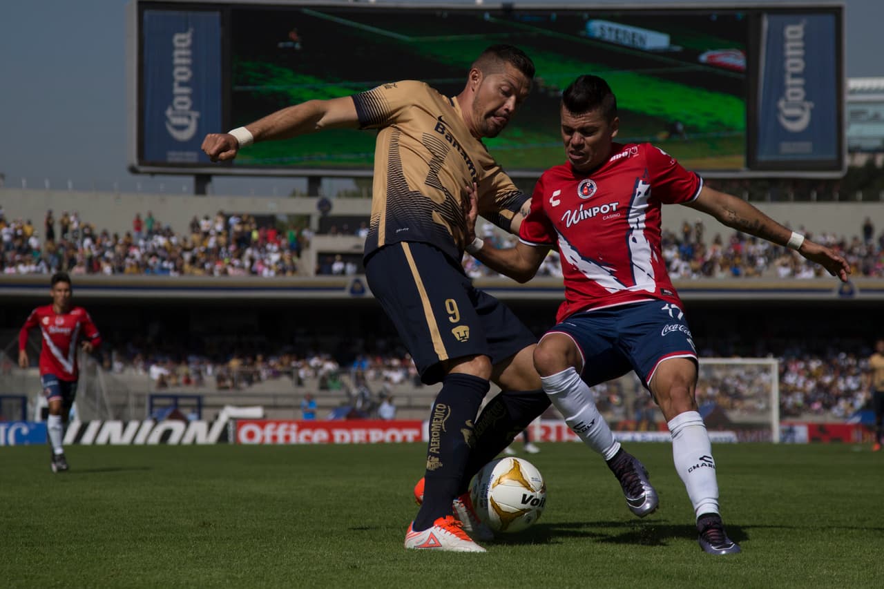 Dante López podría dejar al cuadro universitario por lo que tendrán que reforzar el ataque y ya se piensa seriamente en Edgar Benítez del Querétaro para convertirlo en felino.