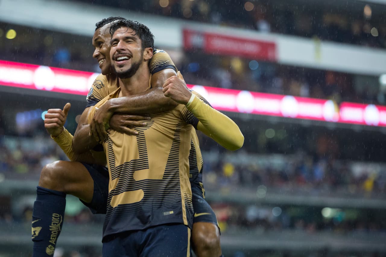 Con una muy buena campaña los Pumas se preparan para seguir siendo protagonistas sin embargo dejarán ir a su máximo goleador, Eduardo Herrera sólo deberá arreglar algunos detalles para ponerse la playera de las Chivas.