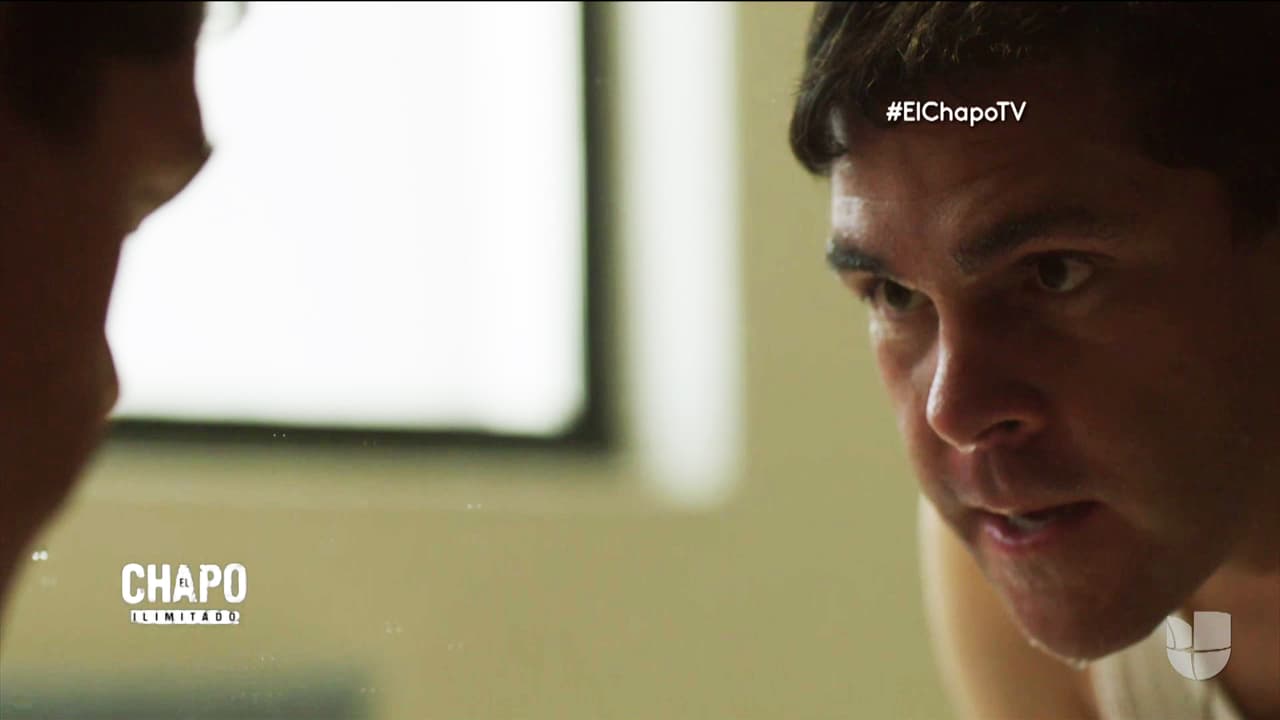 Para intentar pasar desapercibido, cambió su imagen y su nombre por el de Jorge Ramos.