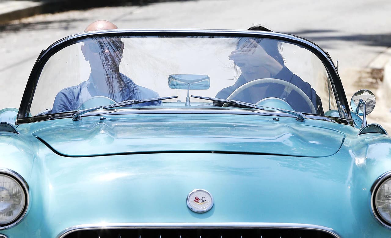 Después del incidente, se tapó el rostro. ¡No me vean!