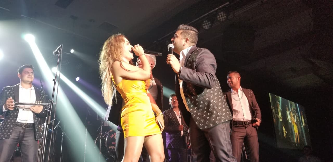 Y hasta 
<b>La Bronca</b> se les unió en un 'palomazo' con Ramón Maldonado, otro de los vocalistas de la Banda.