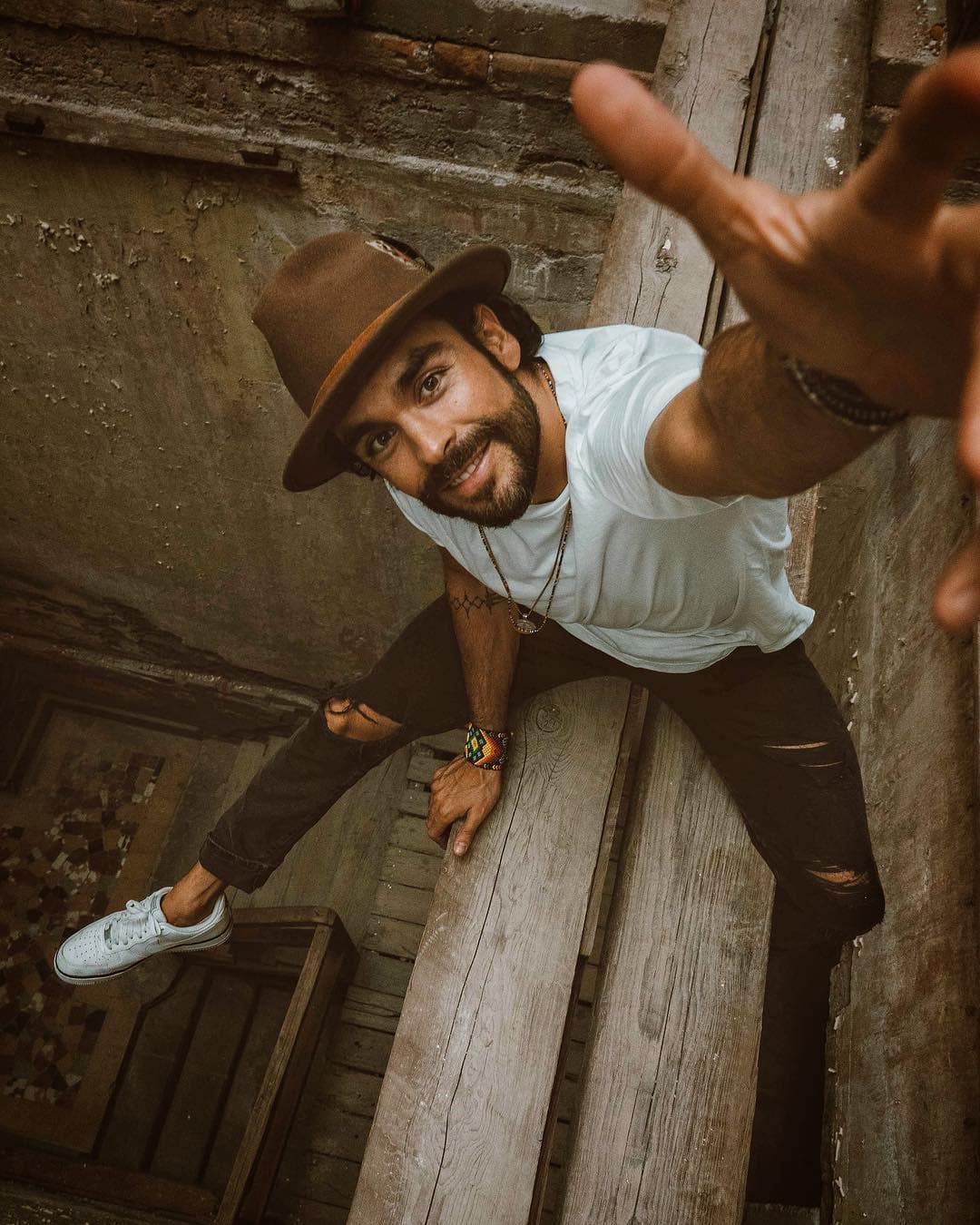 El actor Gonzalo García Vivanco se dijo sorprendido por el compromiso de la actriz y el trato que tiene hacia los demás.