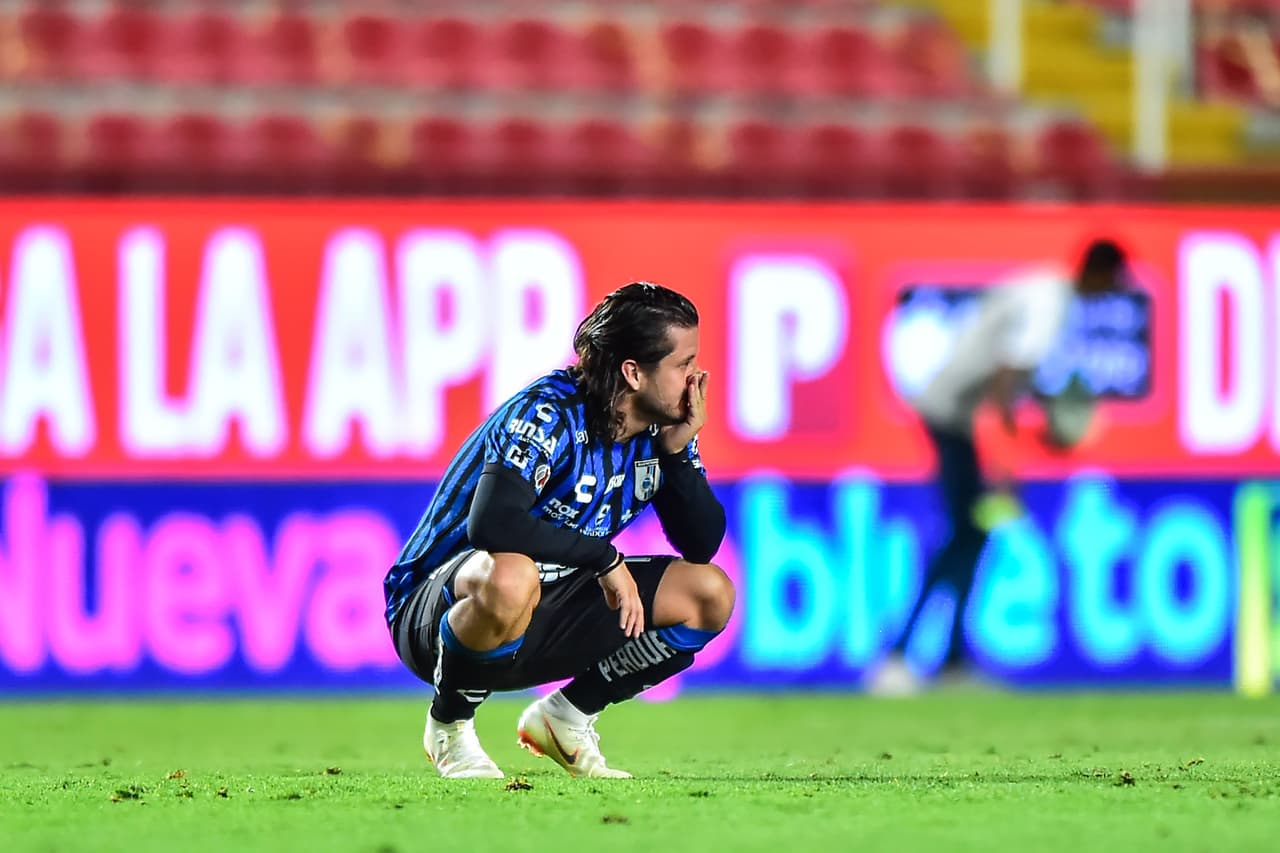 Con un solitario gol de Heriberto Jurado, Necaxa volvió a la senda de la victoria al vencer a Gallos Blancos en un partido con muchos tintes de llamados por la paz tras los acontecimientos violentos en Querétaro.