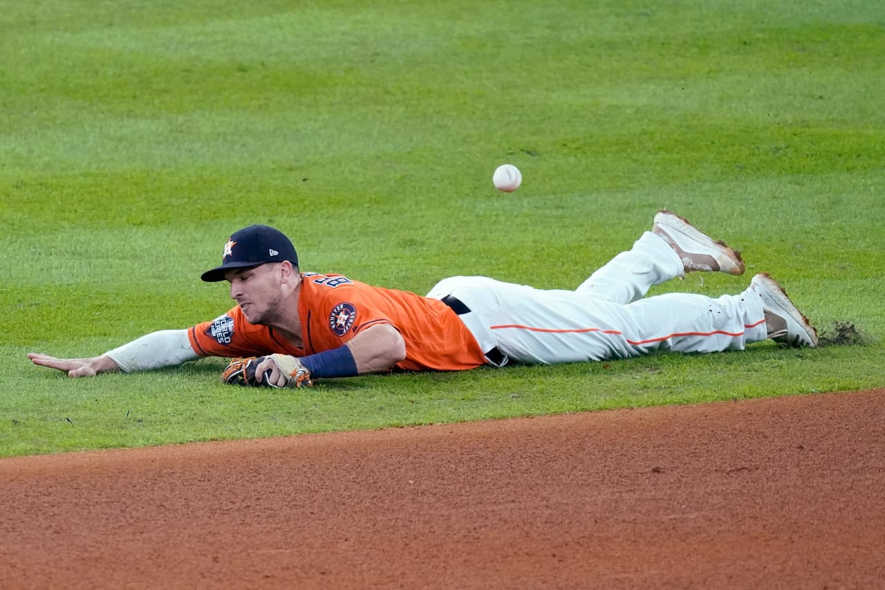 Ganan el séptimo juego 6-2 y conquistan la MLB por primera vez en su historia.