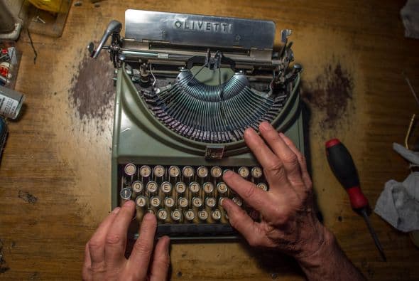 No todos los presentes tienen que ser efímeros. Ya sea que se revaloricen y se vuelvan rentables con el tiempo, o que se traduzcan en crecimiento profesional o bienestar, te presentamos la lista de la BBC sobre siete ideas de regalos que son inversiones.