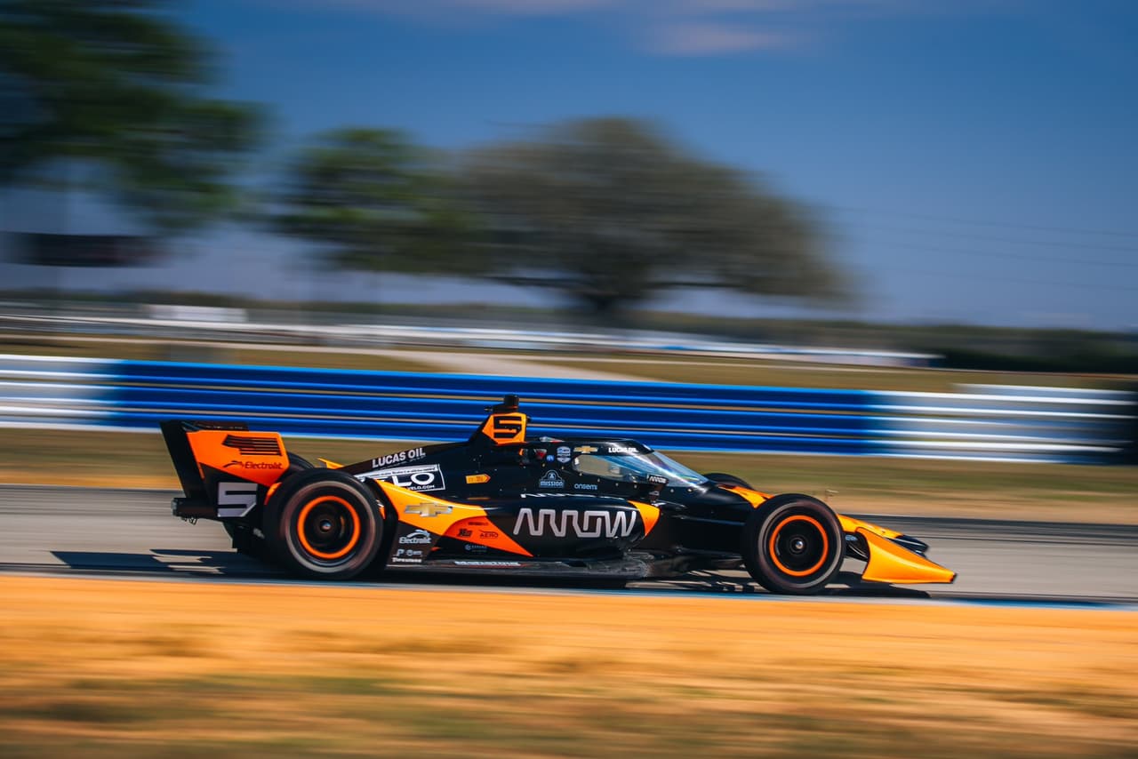 Trump anuncia carrera de IndyCar en Washington en agosto por el 250º aniversario de EEUU