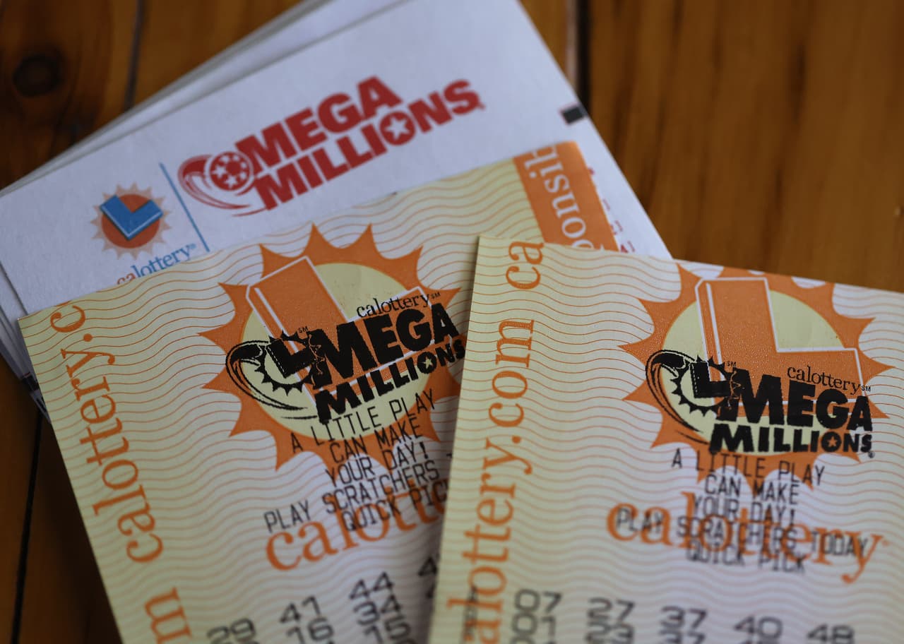 No hubo ganadores de Mega Millions y el premio mayor se acerca a los $1,000 millones para el próximo sorteo
