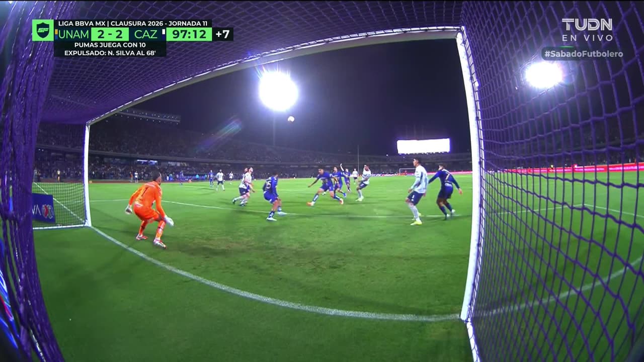 ¡TIRO ATAJADO! disparo por Amaury García.