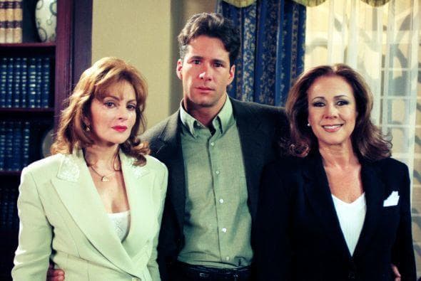 En esta telenovela interpretó a Fernando José, quien le robaba el corazón a Rosalinda.