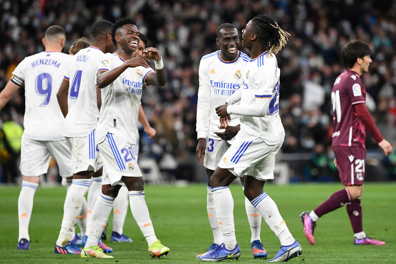 El despertar del Real Madrid fue gracias a Eduardo Camavinga, quien a 5 minutos del descanso logró el tanto del empate para darle a los Blancos el plus anímico de cara a la segunda parte.