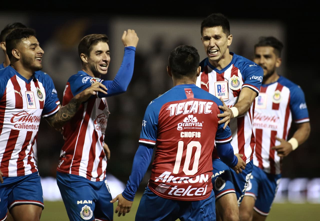Chivas ya definió quién será su nuevo '10' ante salida de Chofis