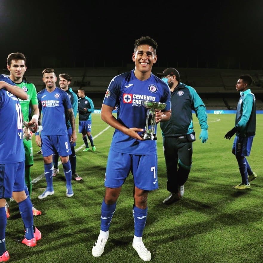 Los jugadores de la Máquina celebraron en sus redes sociales tras haber conseguido el títlo de la Copa GNP por México.