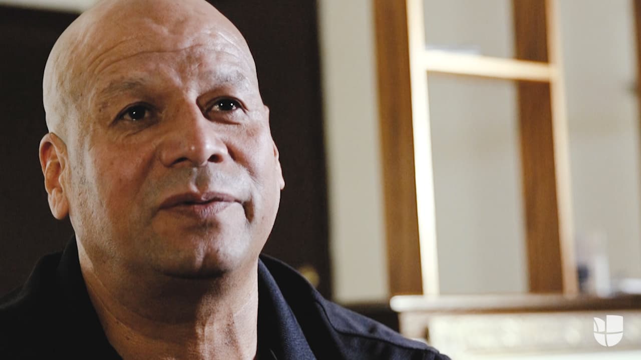 Este hispano pasó 17 años en la cárcel pese a ser inocente. Su pesadilla no terminó al salir de prisión