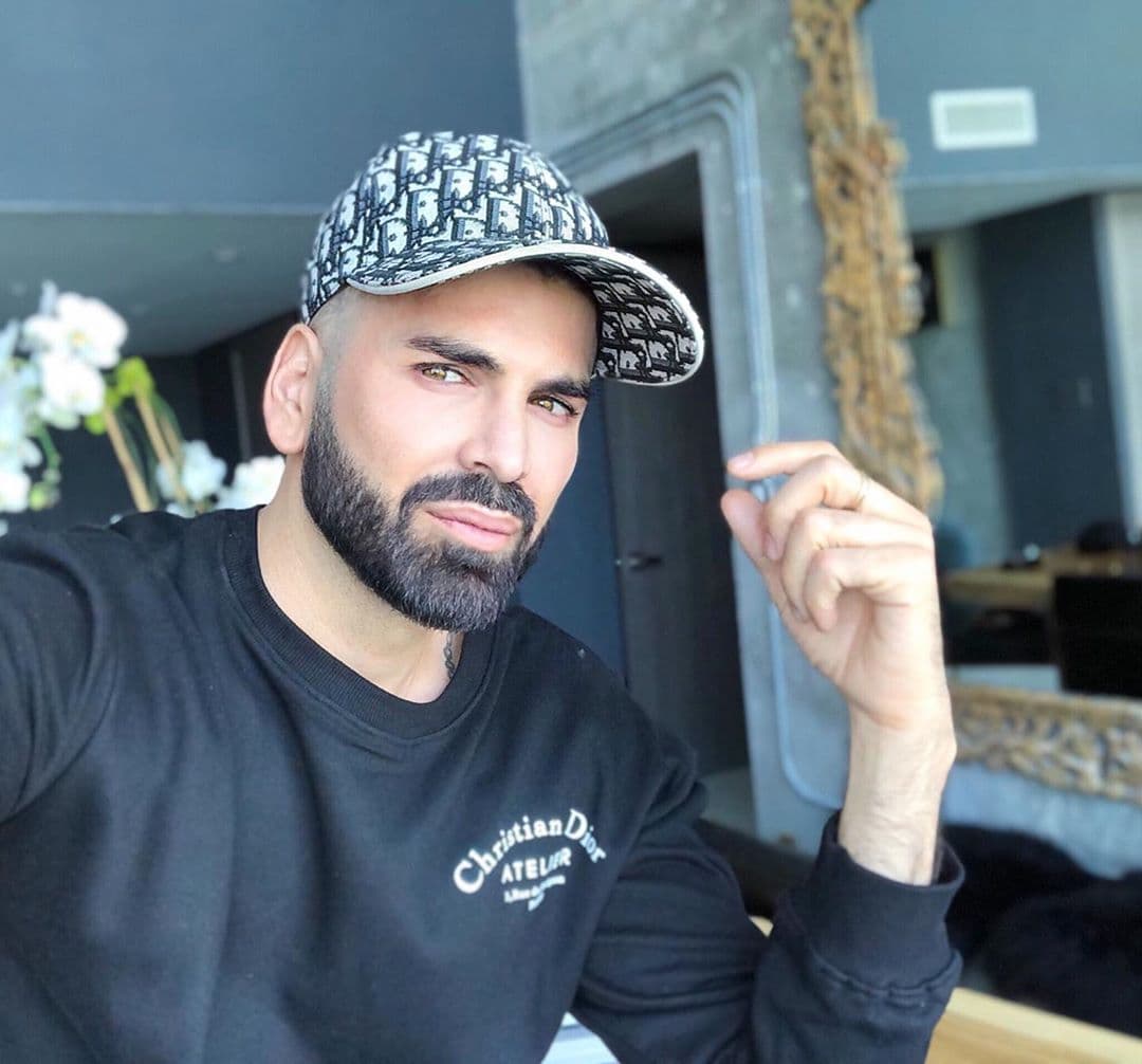 Luego de días de enredos, la singular 'crisis' se logró resolver con una jugada de Jomari, quien sugirió a su madre reiniciar el teléfono para que lo pudiera conseguir nuevamente en Instagram.