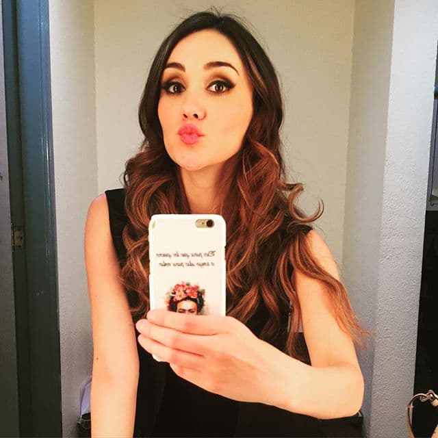 Además dejó ver que cuando llegue el momento quiere primero casarse y entonces formar una familia.