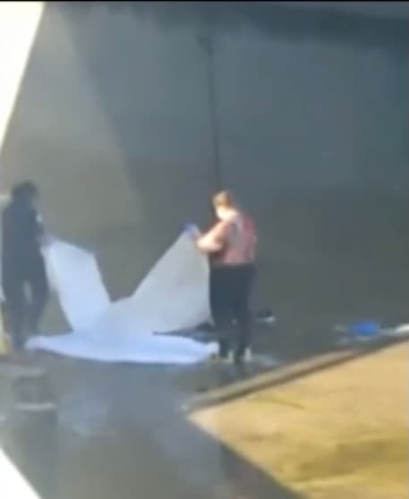 El pasado 28 de febrero, Aisha Nava -de tan solo 18 años- salió de su casa para visitar a una amiga y nunca más volvió. Un reporte preliminar del médico forense que arribó al lugar donde fue hallado el cuerpo 
<b>determinó que la causa había sido un <a href="https://www.univision.com/temas/suicidios">suicidio</a></b>; algo que no Mireles se niega a aceptar. 
<br>