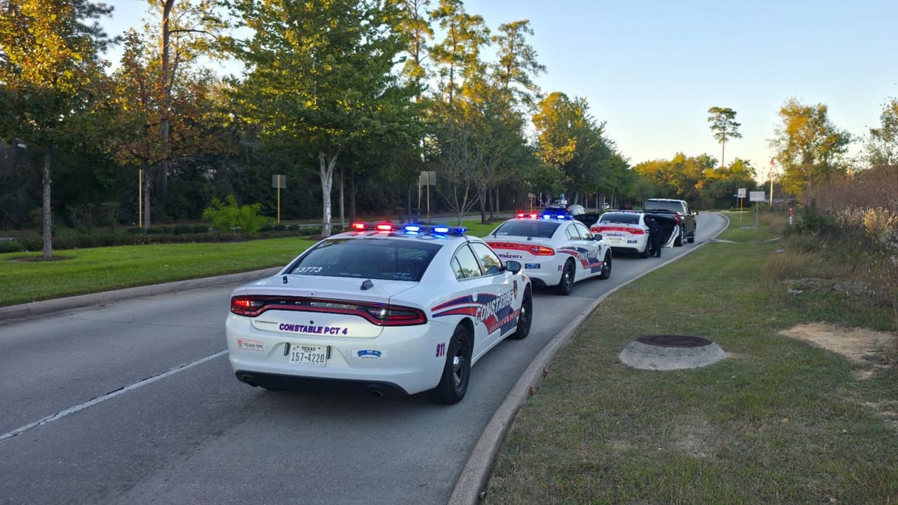 Pareja es hallada sin vida al interior de una camioneta en Texas; hubo una discusión minutos antes