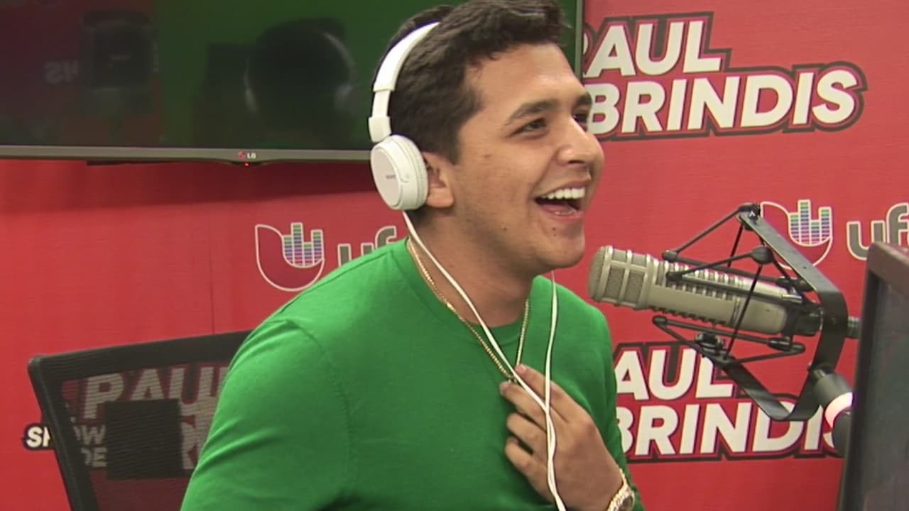 El estar enamorado o muy 'dolido' inspira a Christian Nodal