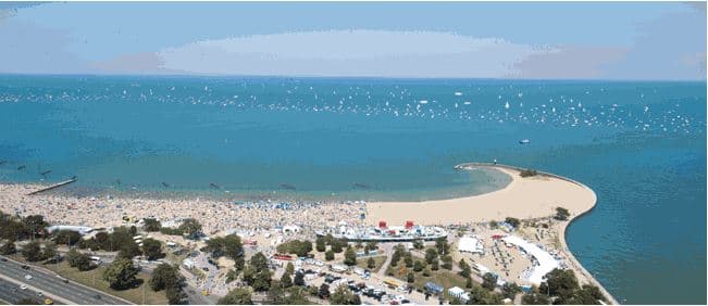 Los mejores lugares para ver el espectáculo aéreo será a lo largo de la orilla del lago Michigan, entre las playas de la calle Oak y la avenida Fullerton.