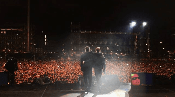 Emmanuel y Mijares hicieron acto de presencia en el escenario de 'Estamos Unidos Mexicanos'.