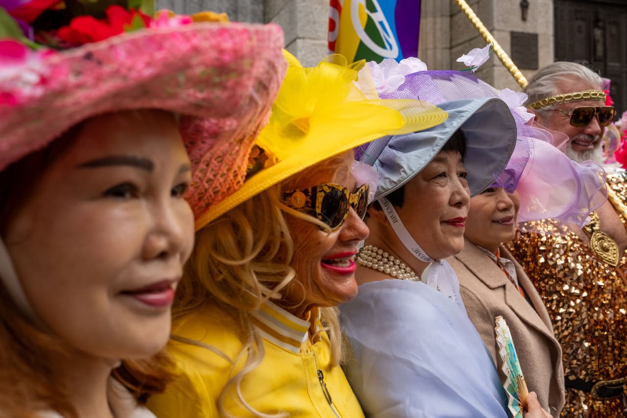 Sombreros de todos los colores desfilaron por Nueva York.