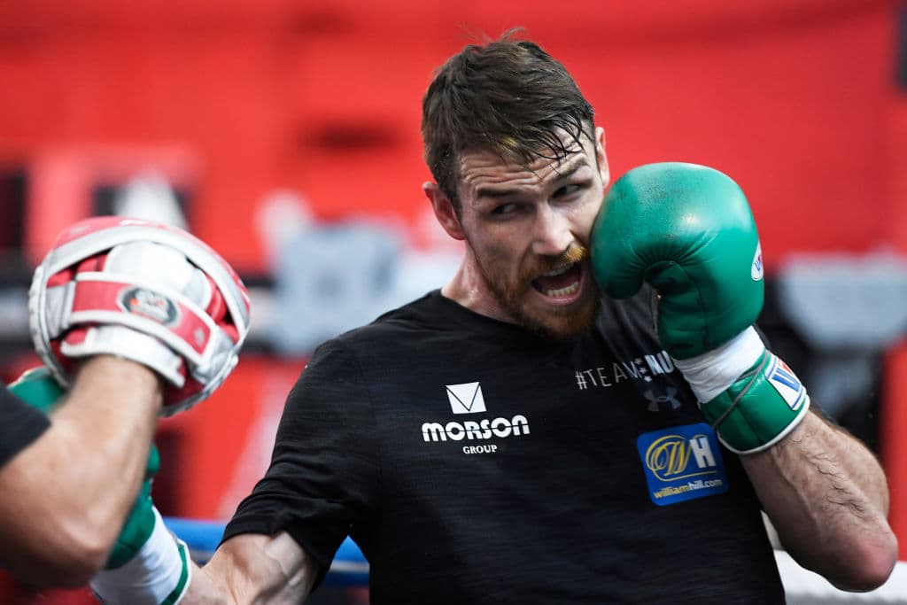 Por ser el contendiente número 1 en el peso súper mediano, el CMB decidió que Smith pelearía por su cinturón de diamante en los cuartos de final.
<br>