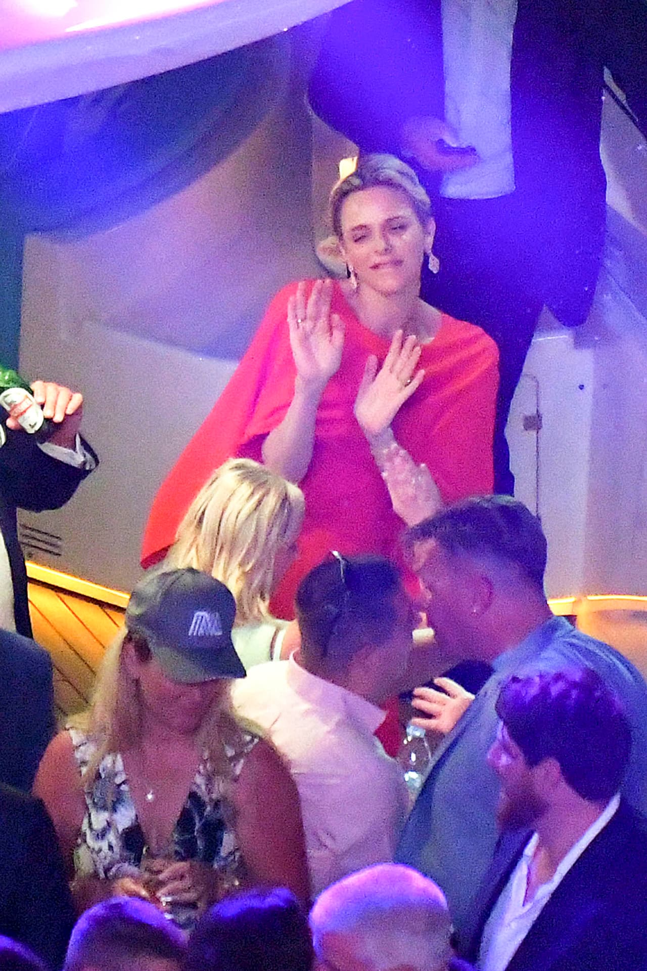 Al parecer, Charlene estaba bastante "happy".