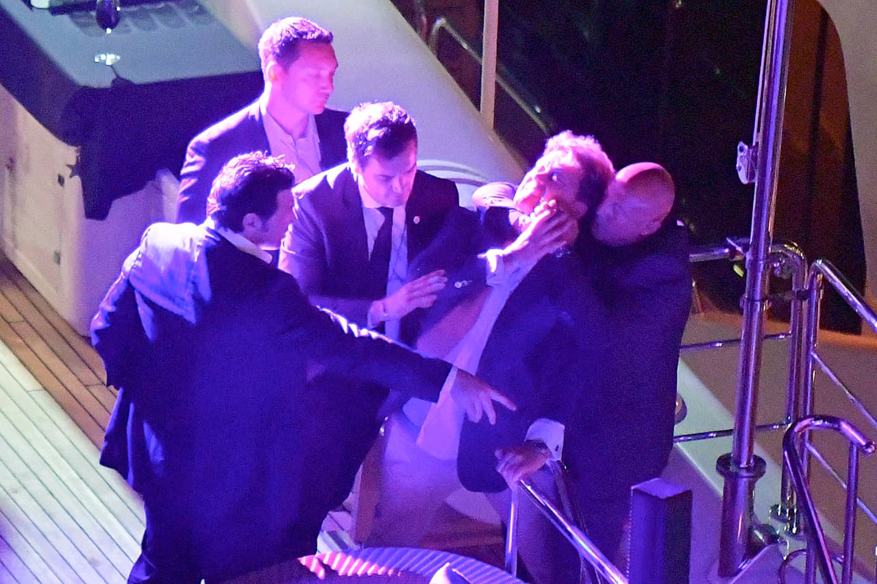 ¡Y le aplicaron varias llaves!