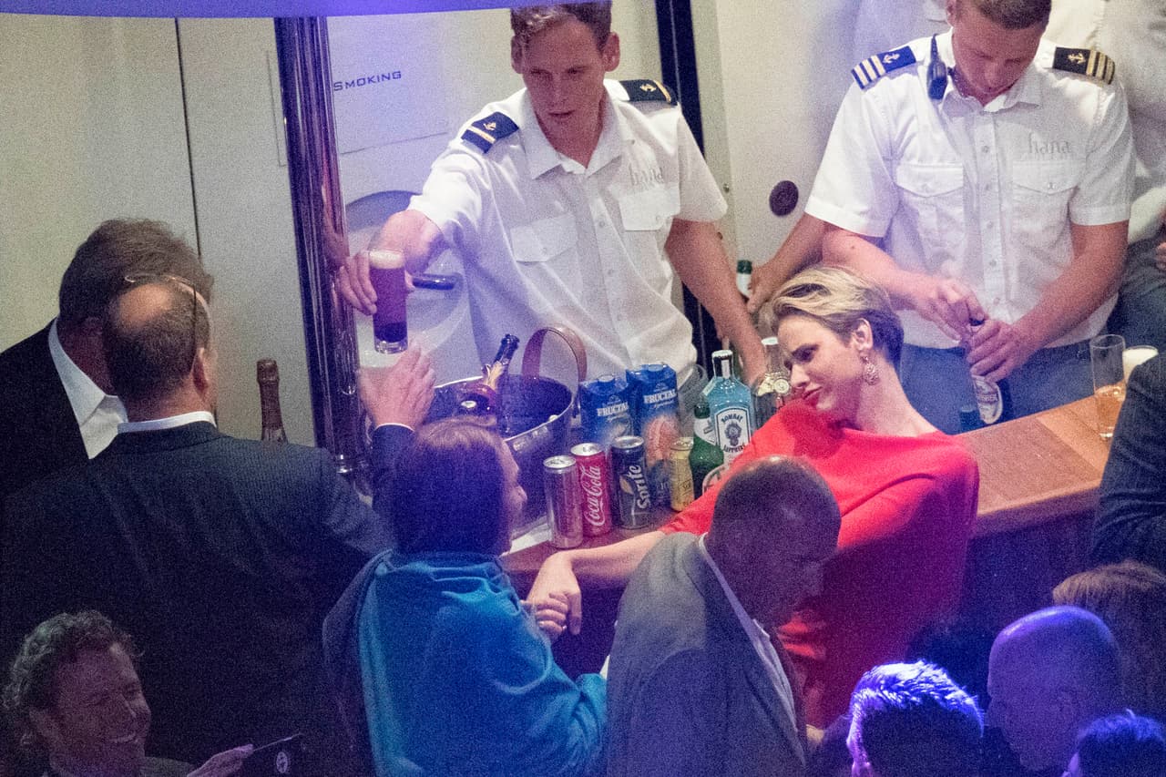 Ella como que le pedía que bailara.