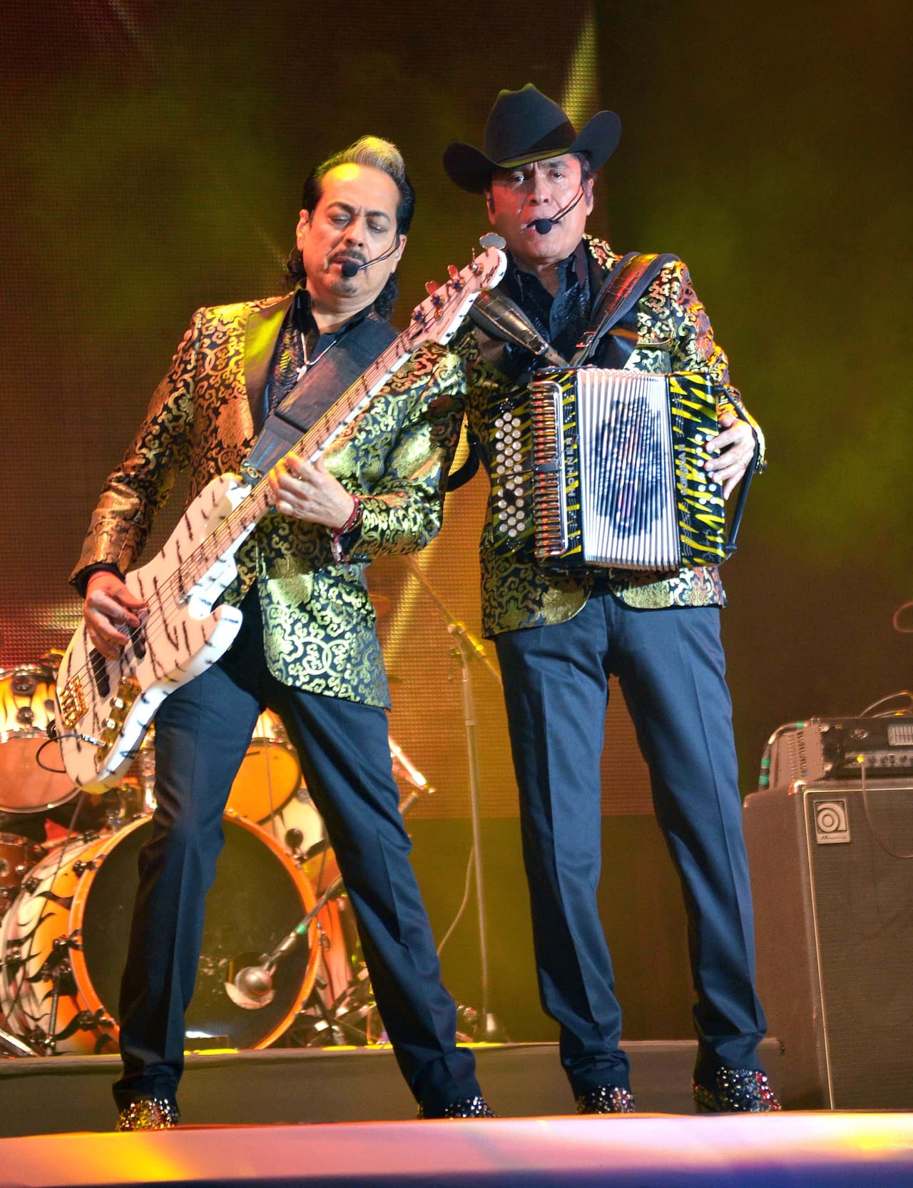 Hernán y Jorge Hernández Angulo (en la foto) aseguraron que siempre están atentos a la situación migratoria y tratan de apoyar con su música a los hispanos que llegaron a Estados Unidos, con o sin documentos.