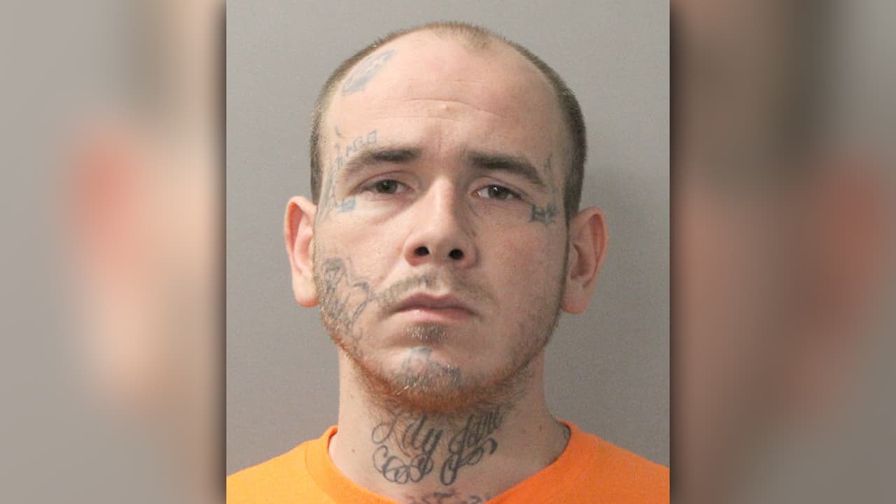 Este es el sospechoso de amenazar a una mujer y a su hija con arco y flecha al norte de Houston