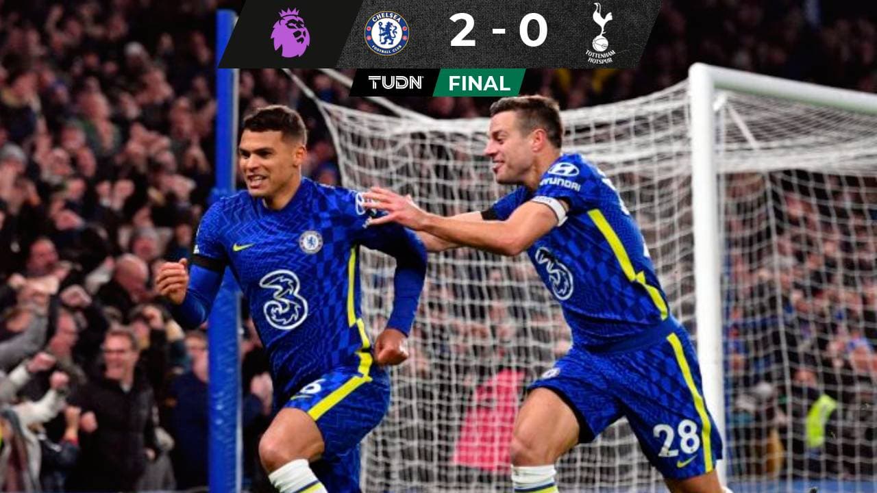 Chelsea vence al Tottenham y sigue tercero en la Premier

