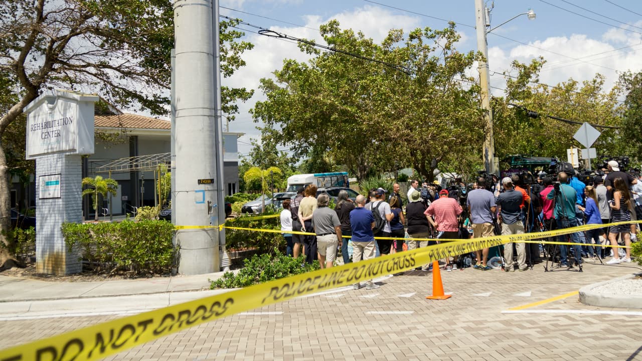 Policía dice que ya son 14 los fallecidos en hogar de ancianos impactado por el huracán Irma