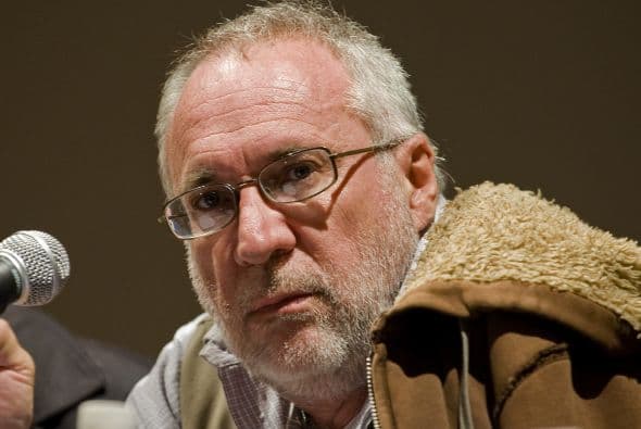 12 de agosto. El poeta Javier Sicilia arrancó la tercera caravana del Movimiento por la Paz con Justicia y Dignidad (MPJD) en San Diego, California, frontera entre México y EEUU, con la intención de que Estados Unidos comprenda el "dolor insoportable" de la guerra contra las drogas en México.