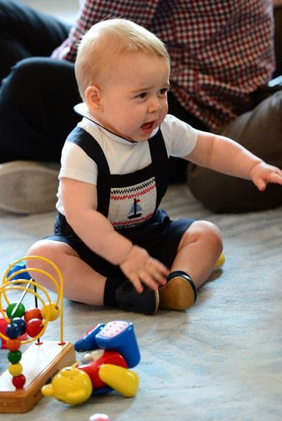 Así es como pudimos observar al 'Principito' en su primer acto oficial como parte de la realeza británica.