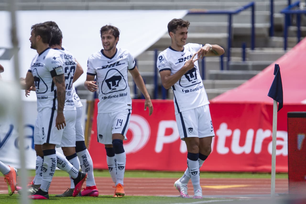 Aprovechó un tiro de esquina para enviar el balón al fondo de la portería de Alcalá.
