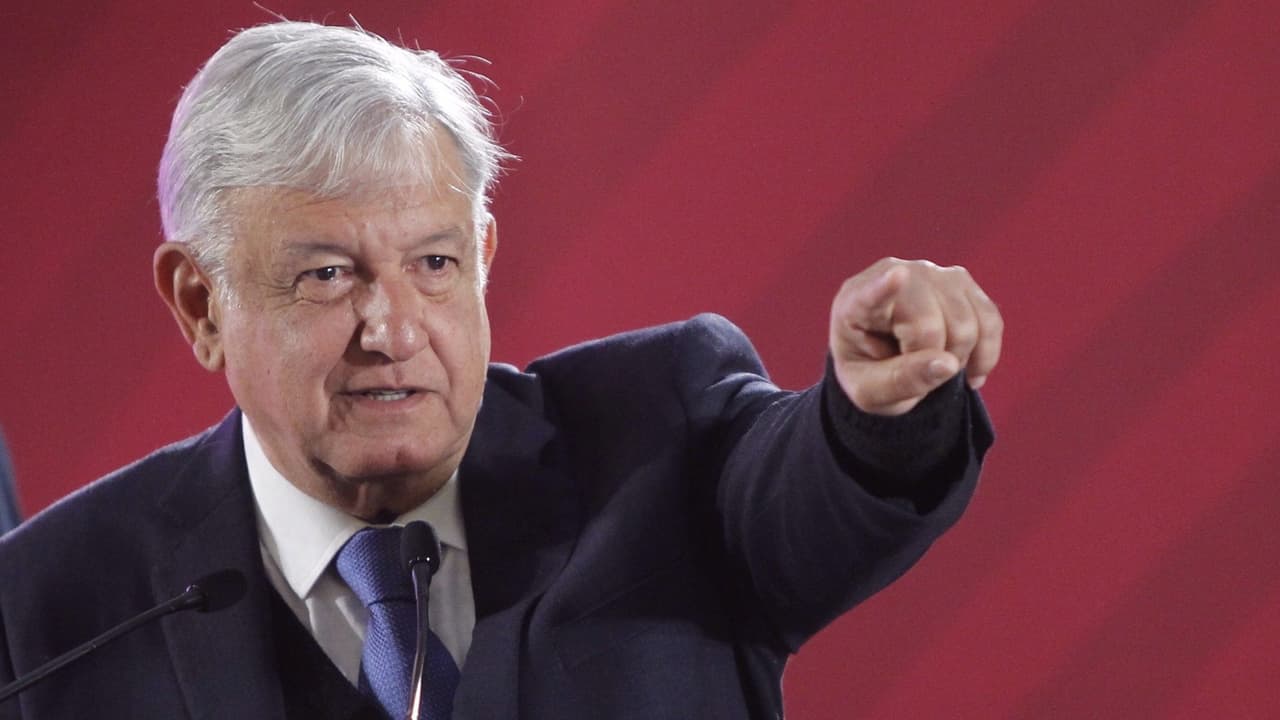 López Obrador dedica su rueda de prensa a desmentir cifras de asesinatos de un diario mexicano