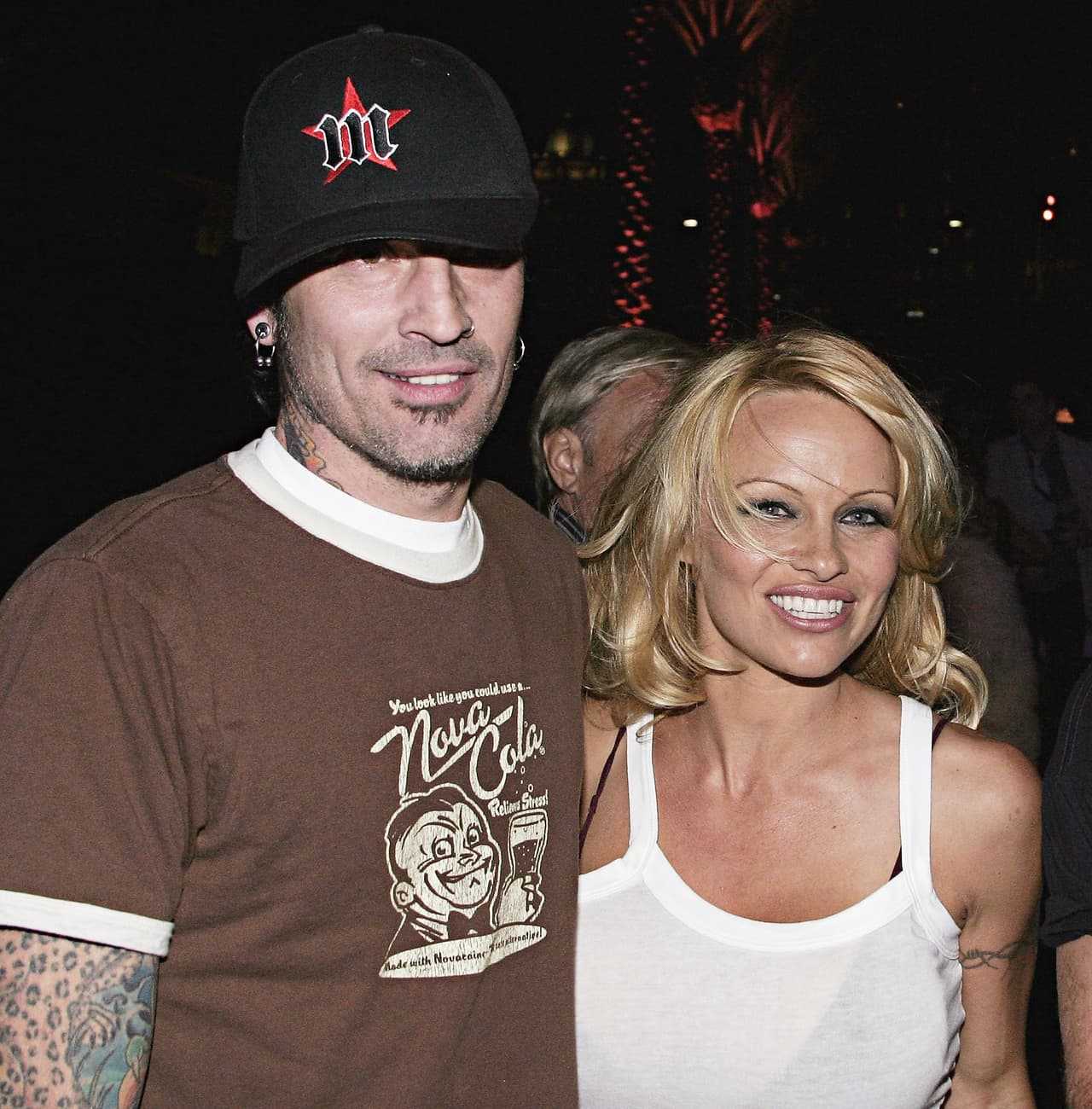 <b>Pamela Anderson</b>: la exconejita de Playboy tuvo una tormentosa relación con 
<b>Tommy Lee</b>, el padre de sus hijos. Tras denunciarlo por haberla golpeado, él tuvo que pasar seis meses en la cárcel. 
<br>