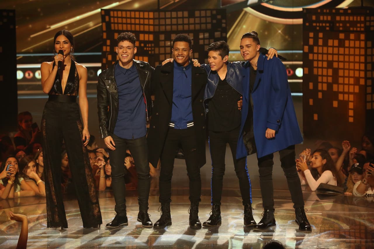 También vimos su flow cuando cantó 
<a href="http://http://www.univision.com/shows/la-banda/ellos-se-tomaron-el-escenario-con-bobo-de-j-balvin-video">“Bobo” de J Balvin.</a>