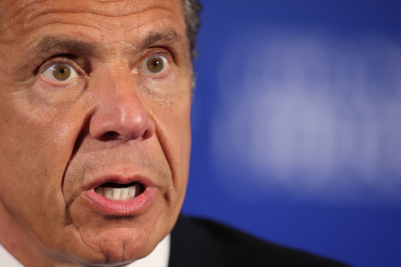 Investigación independiente revisará las acusaciones contra Cuomo por acoso sexual 