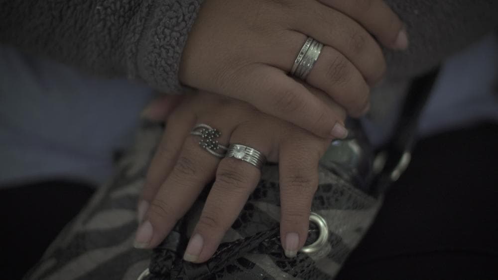 Dos hermanas sobrevivieron a las maras en Honduras, pero ahora ya no es suficiente para lograr asilo en EEUU