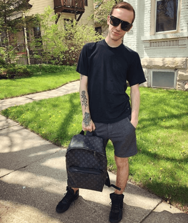 Claro está que Cyrus no ha dejado de presumir la pieza y su suerte en las redes sociales donde acumula miles de seguidores.