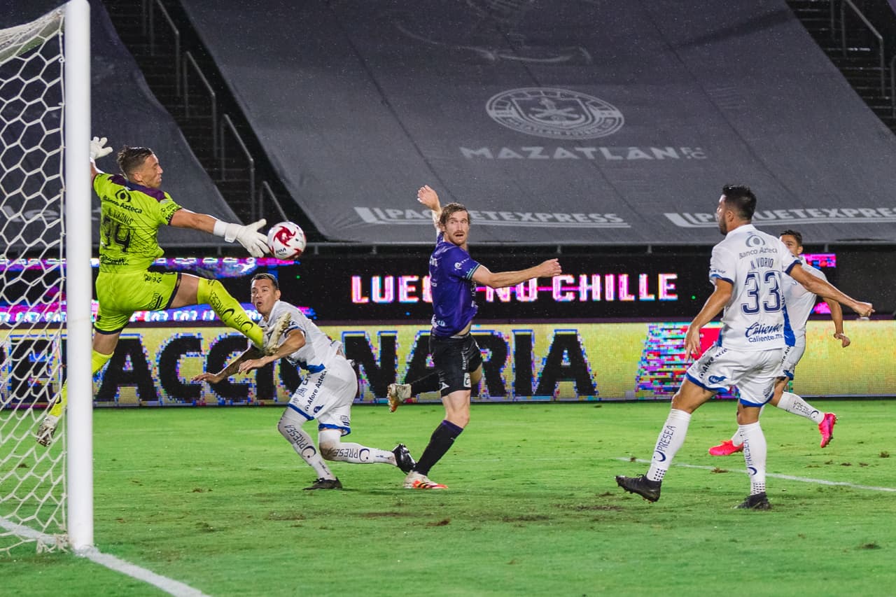 Puebla no le tiene a piedad a Mazatlán y les pegan una guamiza de 1-4 en El Kraken.
